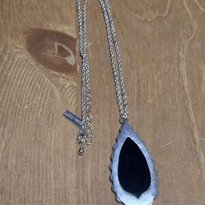 Kendra Scott Vintage Rosalie necklace 😍